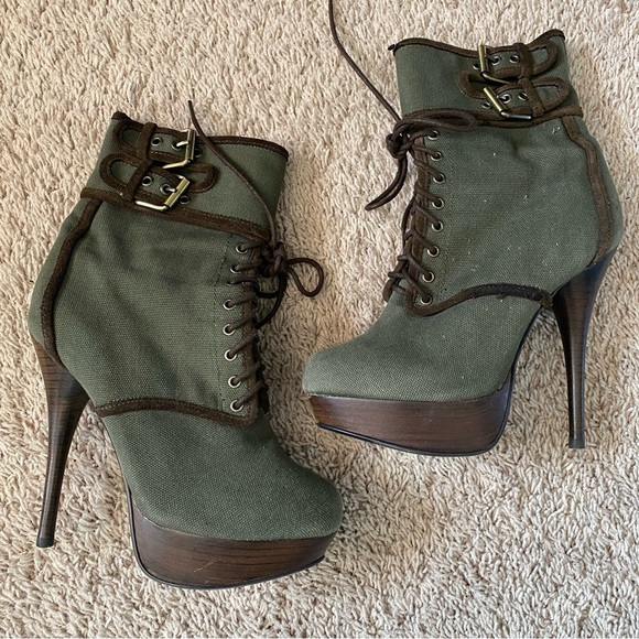 Army Green Platform High Heel Lace Up Booties, Size 7 - Picture 2 of 15
